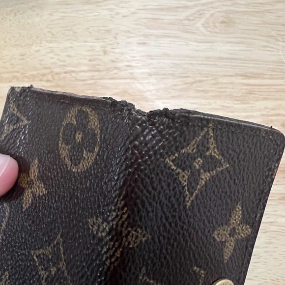 Used LV 4 key holder - Picture 11 of 13